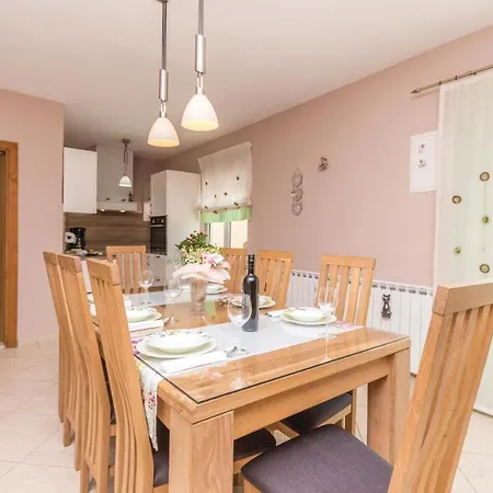 Beautiful In With House A Panoramic View Tatil Evi Sveti Filip i Jakov