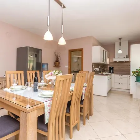 Beautiful In With House A Panoramic View