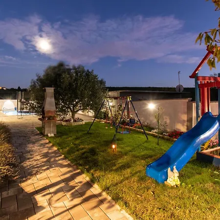 Beautiful In With House A Panoramic View Tatil Evi Sveti Filip i Jakov